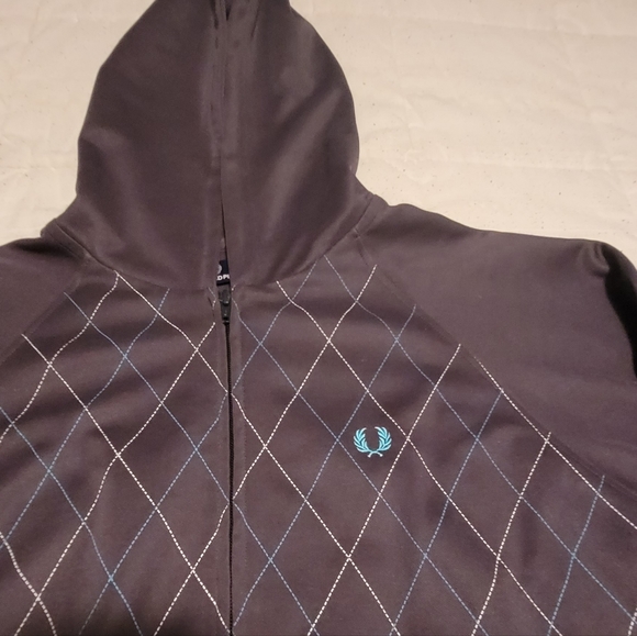 FRED PERRY HOODIE XL YOUTH SIZE - Picture 3 of 4